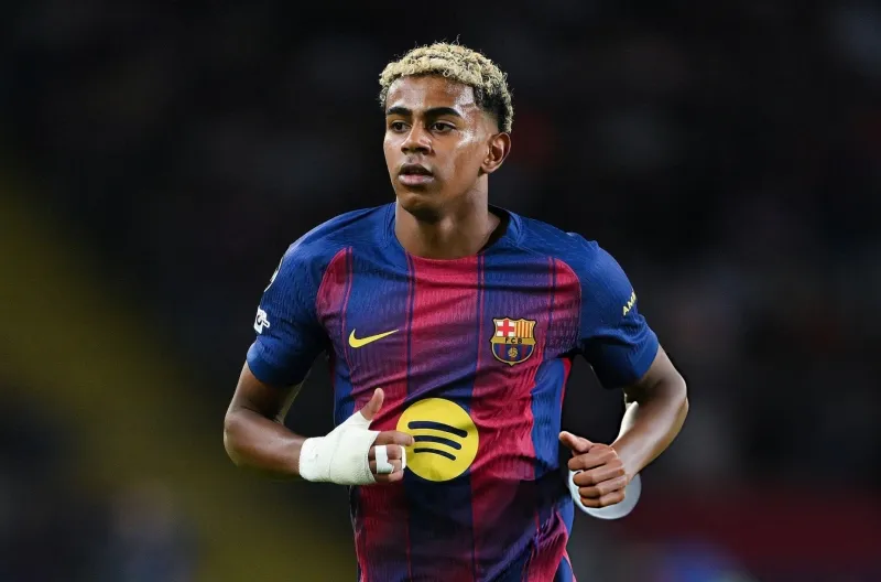 Hé lộ sự thật: “Yamal” không phải họ thật của thần đồng Barca! 6 Yamal tên thật không phải là... Lamine Yamal